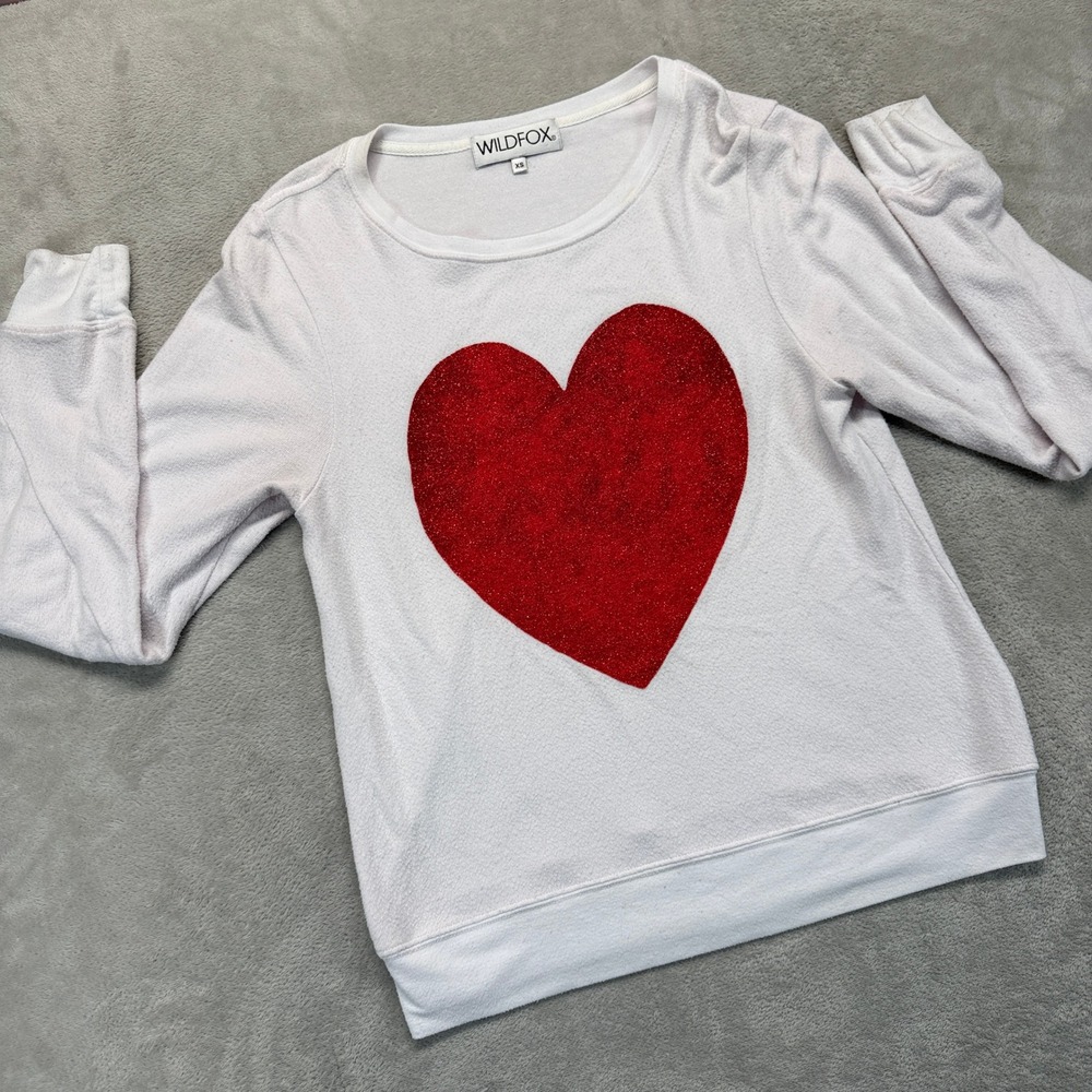 Wildfox Sweatshirt Women's XS White Red Glitter Heart Pullover Long Sleeve USA‎